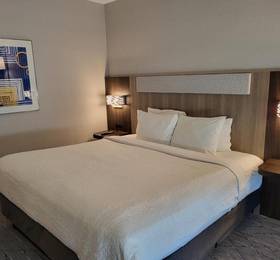Отдых в Hampton Inn & Suites by Hilton Kitchener  - Канада, Китченер