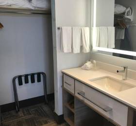 Homewood Suites by Hilton London Ontario  в Лондоне
