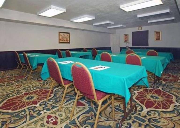 Suburban Extended Stay Hotel Tallahassee 