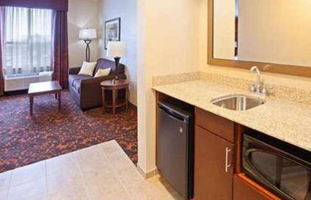 Hampton Inn by Hilton Edmonton South  3* Канада, Эдмонтон