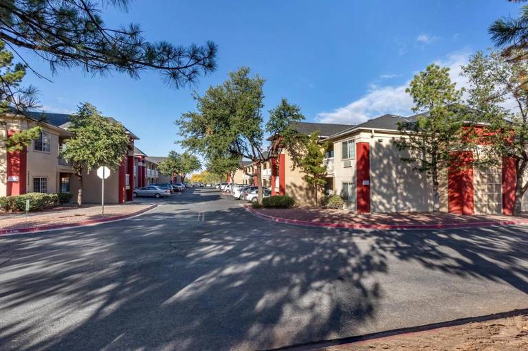 Suburban Extended Stay Albuquerque 