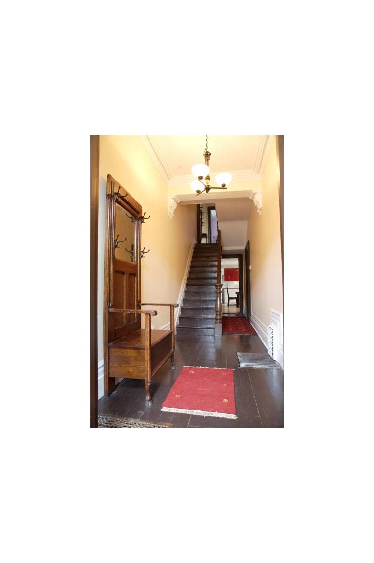 Toronto Garden Inn Bed & Breakfast 