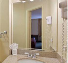Travelodge Fort Lauderdale Beach  в Форт-Лодердейле