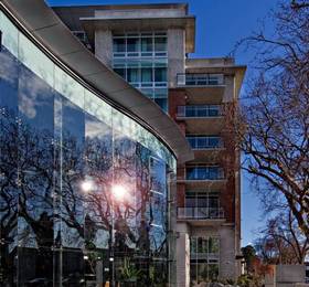 Parkside Victoria Resort and Spa  в Виктории
