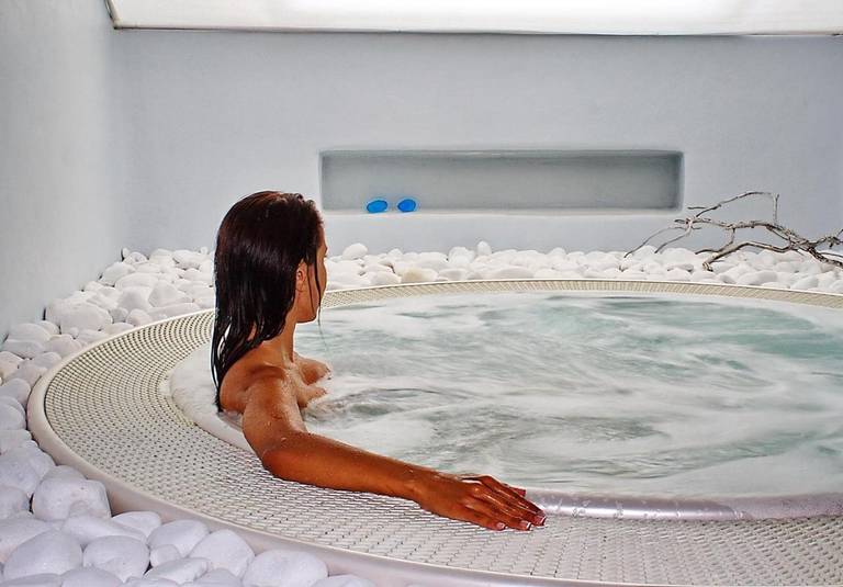Yades Suites - Apartments & Spa 