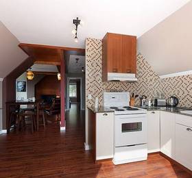 Туры в Commercial Drive Accommodations  в Канаде