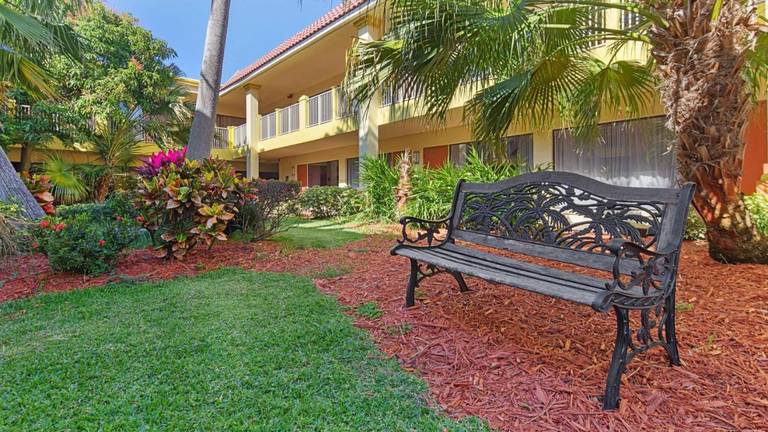 Best Westen Plus University Inn 