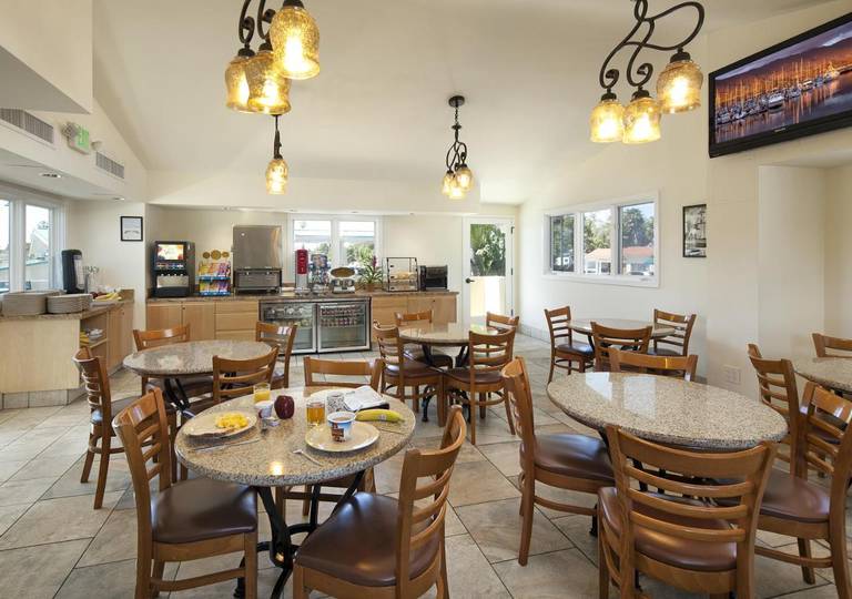 Sandpiper Lodge - Santa Barbara 
