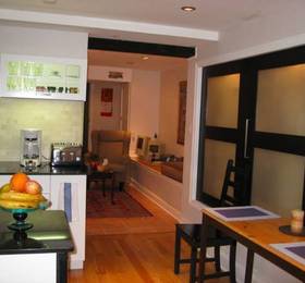 Туры в Executive Underground Apartment  в Канаде