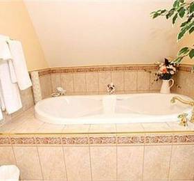 Туры в House Victoria Bed & Breakfast  в Канаде