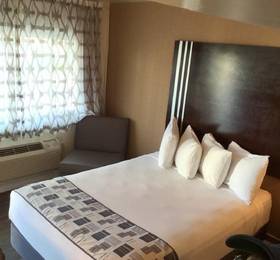 Туры в Cocca's Inn & Suites Wolf Road  в США