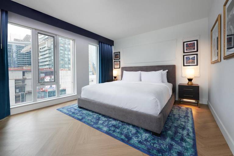 Pantages Hotel Toronto Centre 