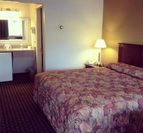 Туры в Super 8 Calgary Motel Village  в Канаде