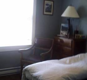 Fish Inn Bed and Breakfast  в Чилливаке