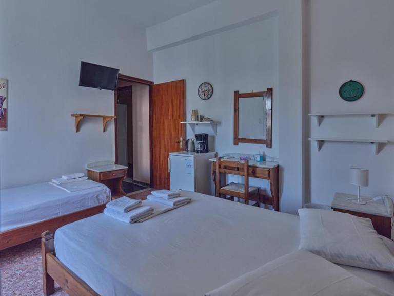 Pension Paros Anna Spanou 