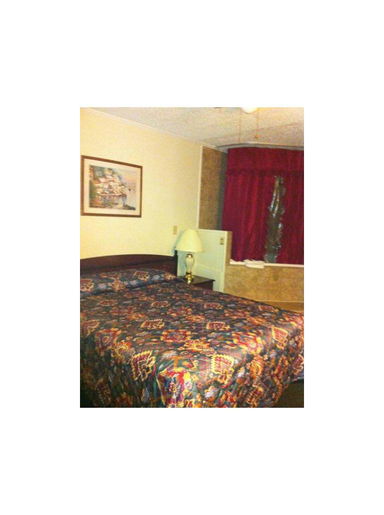 Rest Inn and Suites Tulsa 