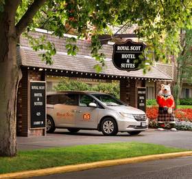 Royal Scot Hotel & Suites  в Виктории
