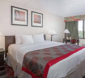 Albany Ramada Plaza Hotel  в Албани