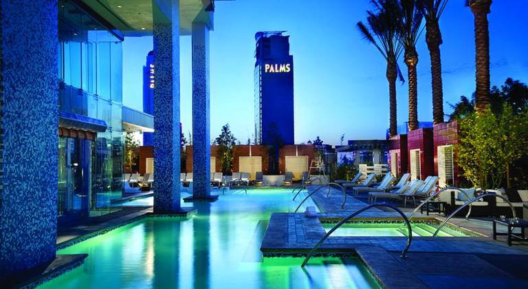 Palms Place Hotel and Spa 