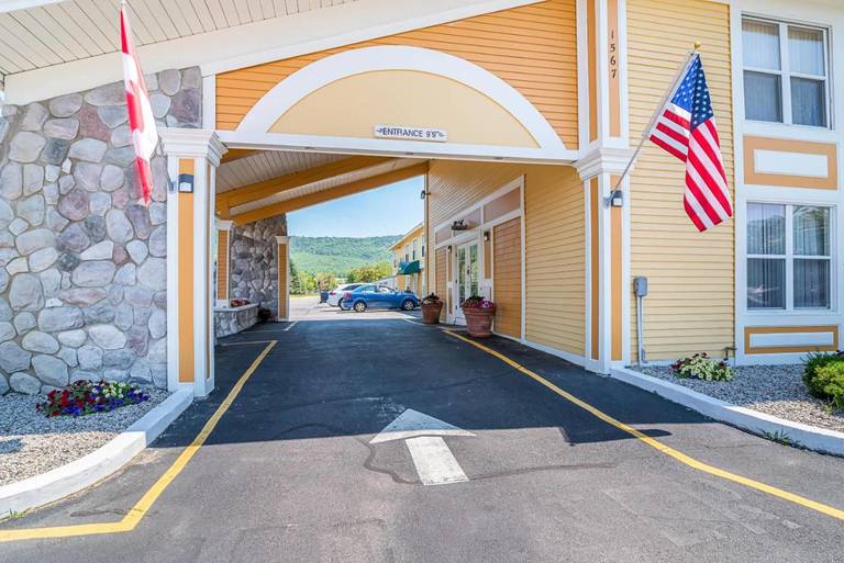 Mt. Washington Valley Inn 