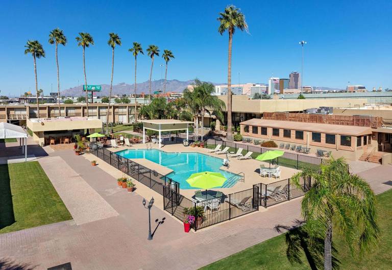 The Arizona Riverpark Inn 