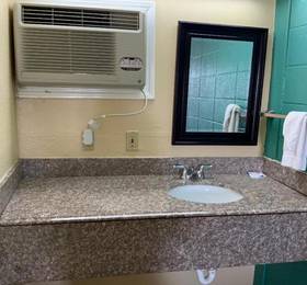 Pinn Road Inn and Suites  в Сан-Антонио