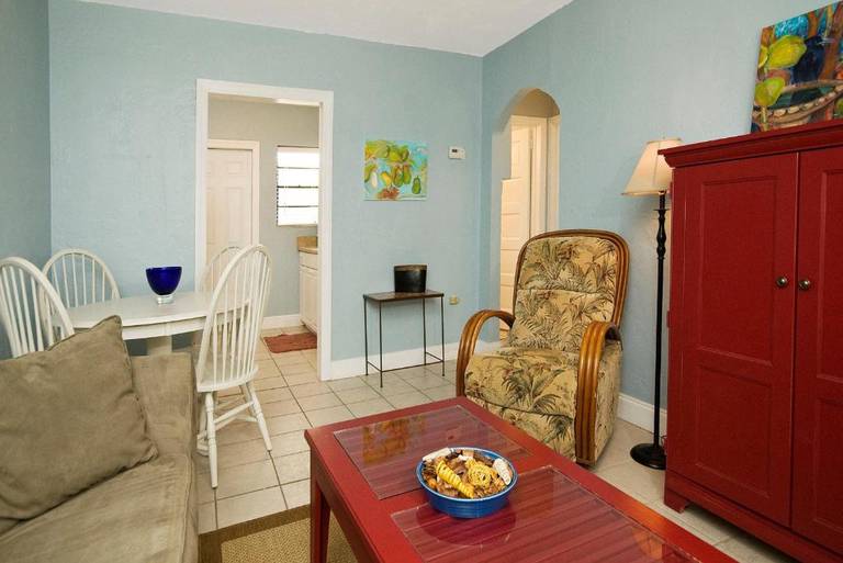 Beach Place Guesthouses 