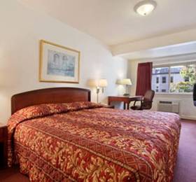 Travelodge - Alexandria  в Александрии