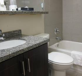 Отдых в Canada's Best Value Inn  - Канада, Торонто