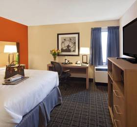 Canada's Best Value Inn  в Торонто