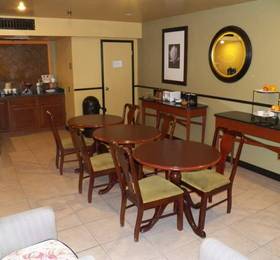 Туры в Historic Downtowner Inn  в США