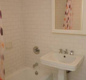 Туры в East Broadway Apartment  в США