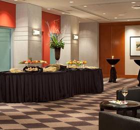 Туры в Delta Vancouver Suites в Канаде