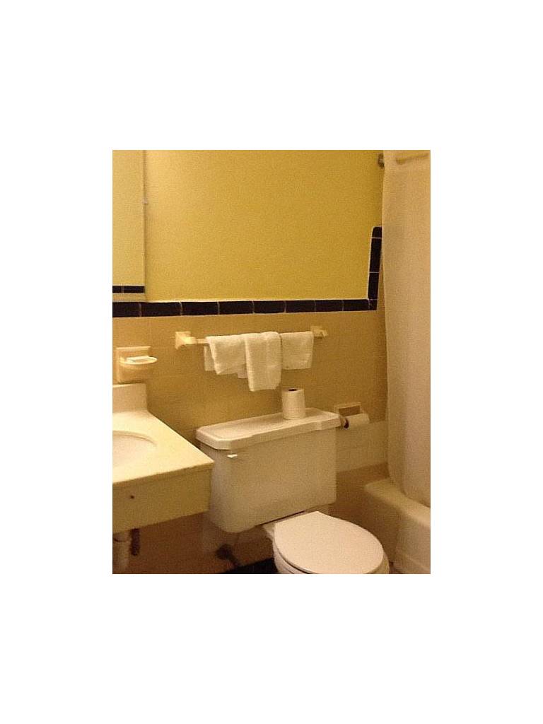 Whispering Pines Motel 