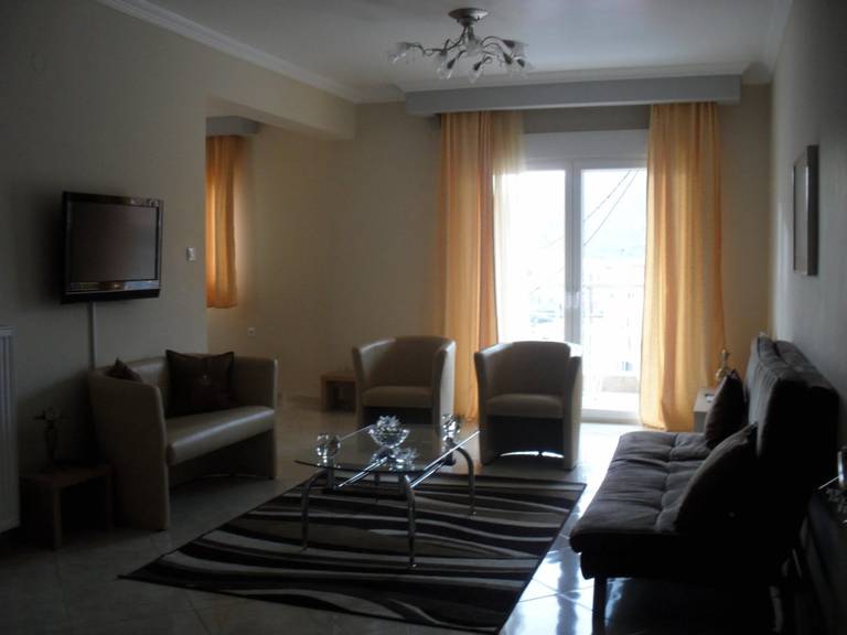 Kyknos De Luxe Suites 