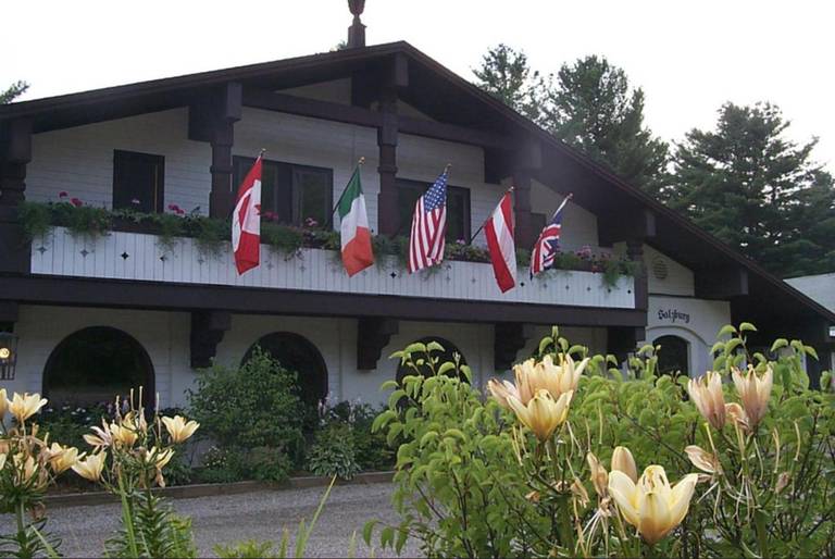 Northern Lights Lodge 