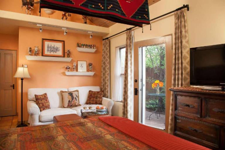 Four Kachinas B&B Inn 