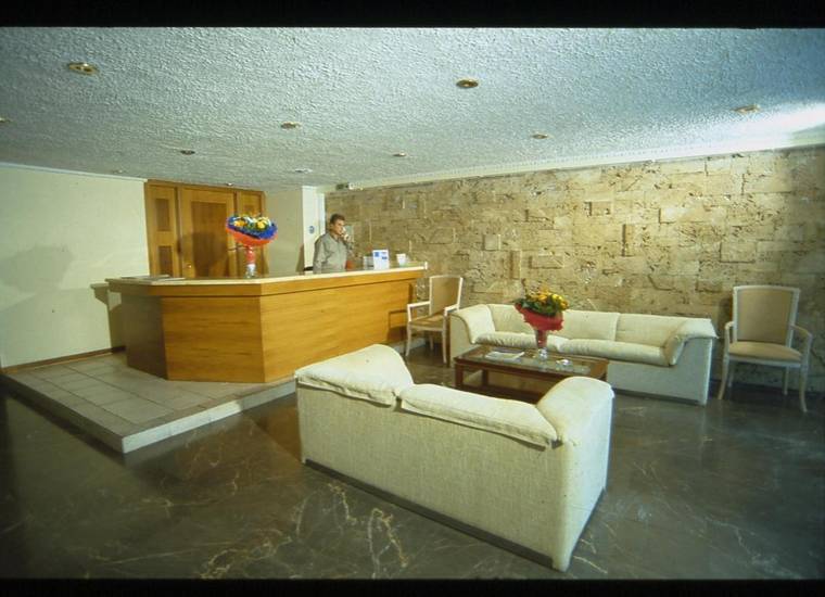 Lion Hotel Apartments 4* Греция, Афины