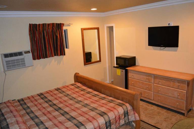 Bayshore Inn Ventura 