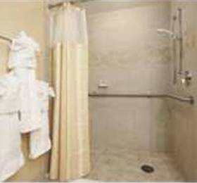 Hilton North Raleigh  в Роли