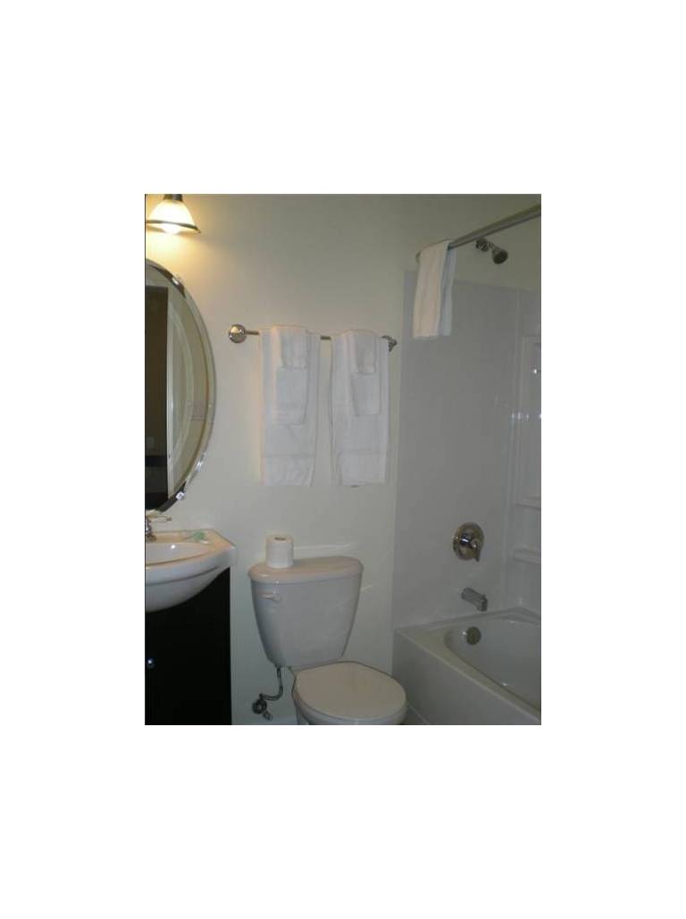 Squamish Budget Inn 