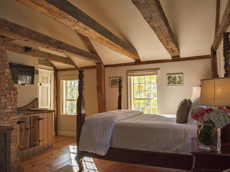 Three Chimneys Inn 