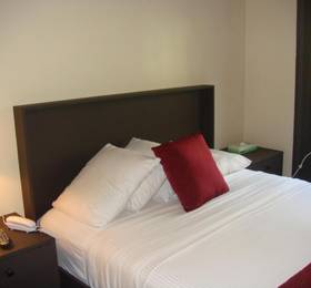 Colonial House Inn в Нью-Йорке