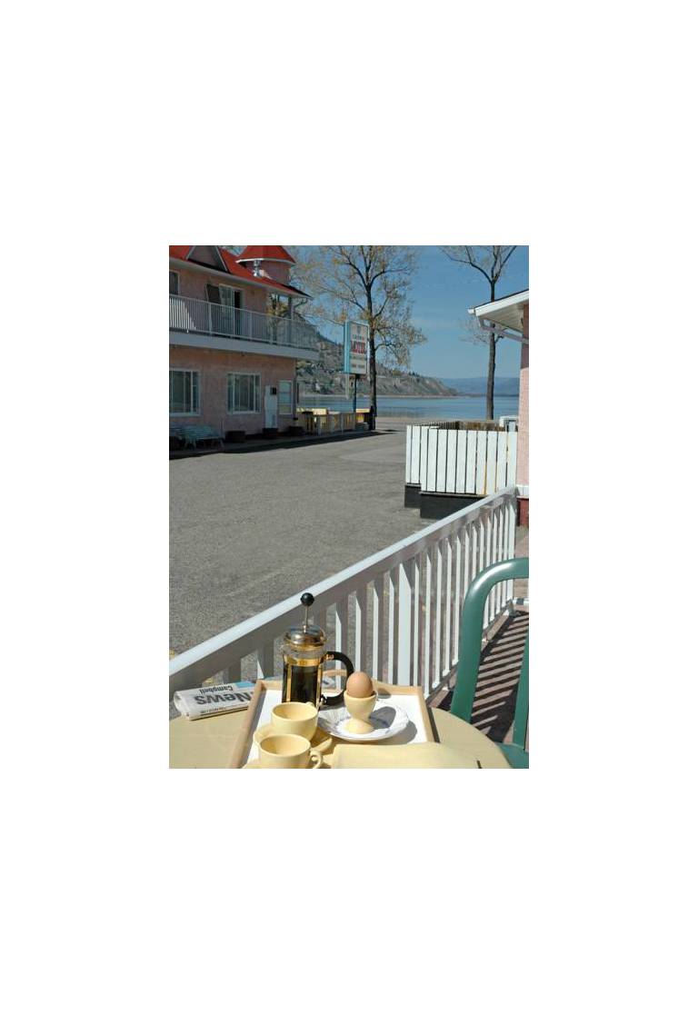 Crown Resort Motel 