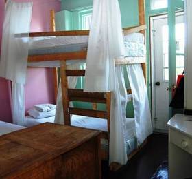 Туры в Econo Youth Hostel  в Канаде