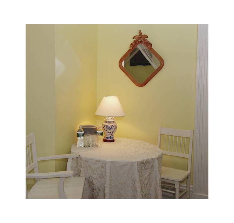 Yankee Peddler Inn 