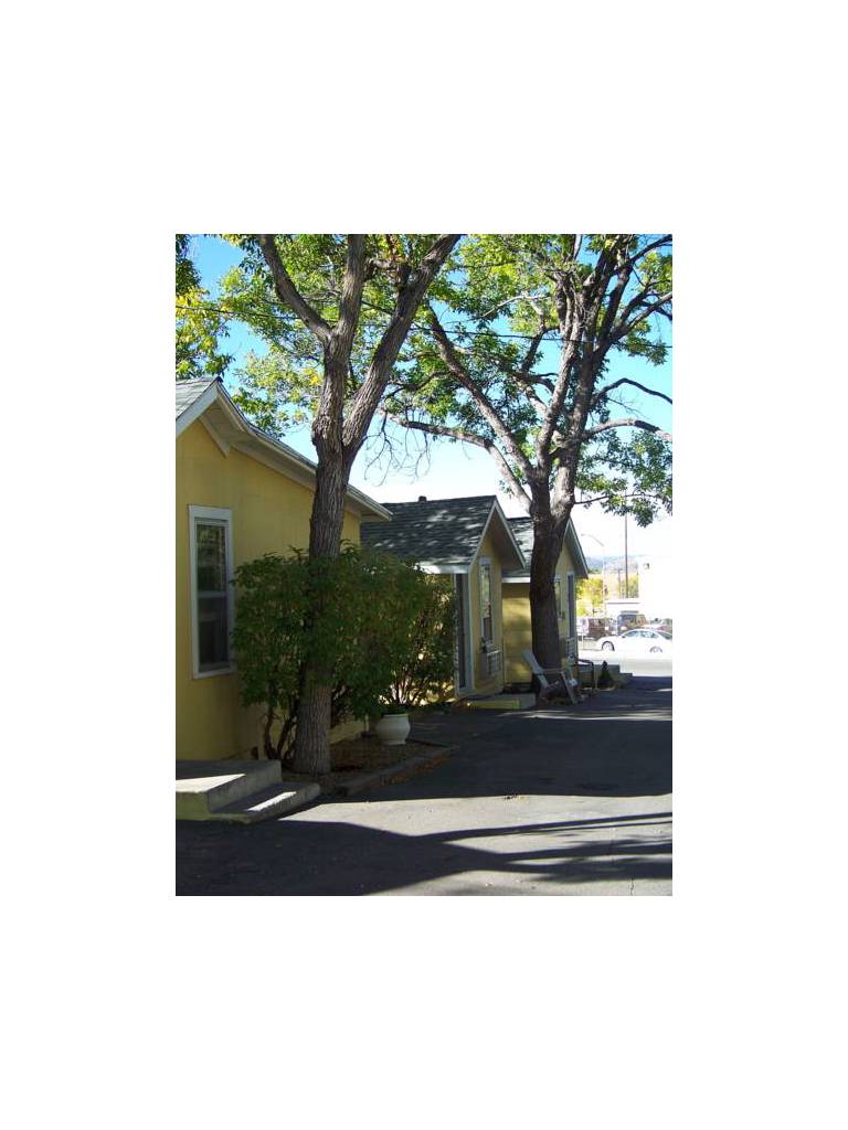Lamplighter Motel 