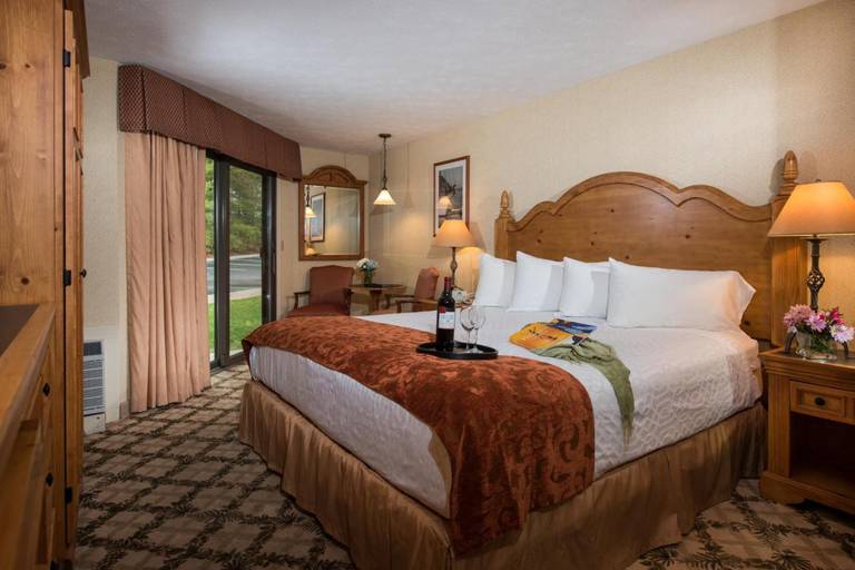 Meadowmere Resort 