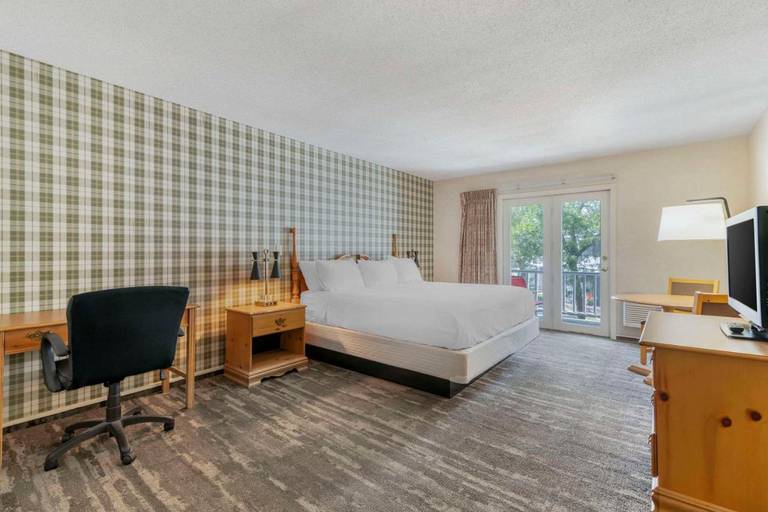 Green Granite Inn 