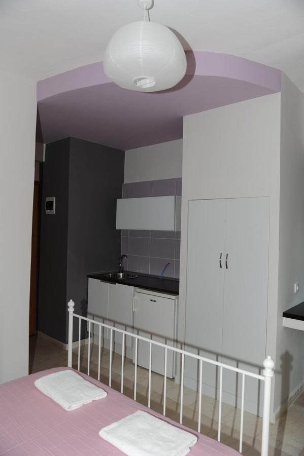 Apartments Giotis  1*